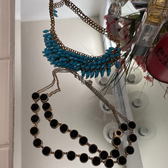 Necklaces - Picture 2 of 6